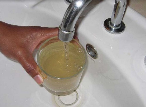 Thực trạng nguồn nước sinh hoạt ở nhiều hộ gia đình